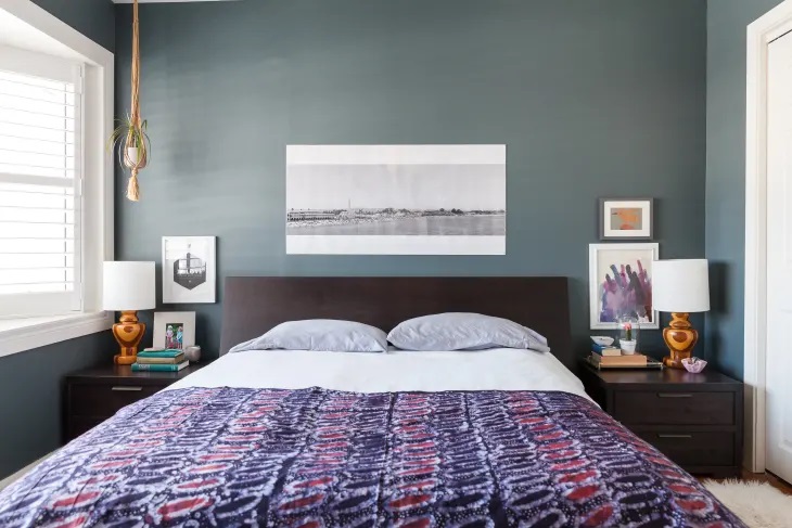 Mastering the Art of Hanging Art Above Your Bed: Dos and Don'ts